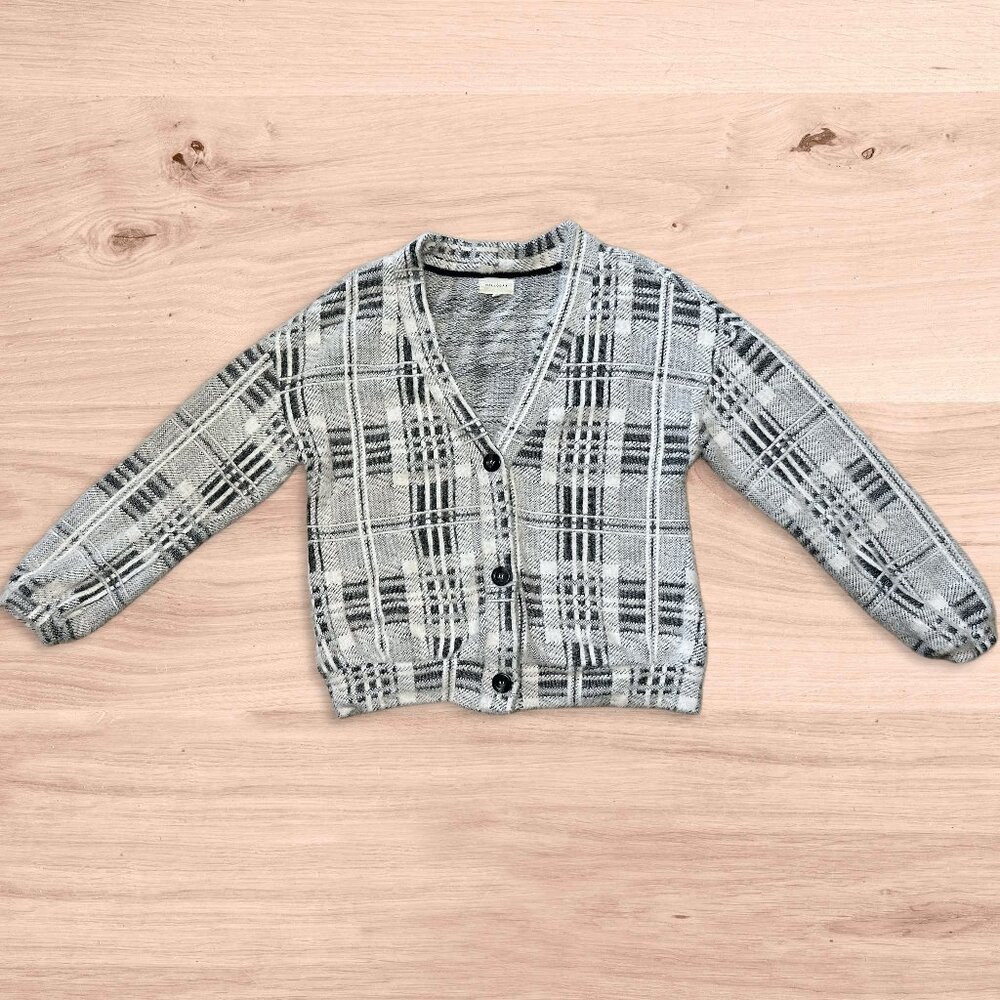 Melloday Plaid Button-Up Cardigan – Chic & Cozy 🖤✨